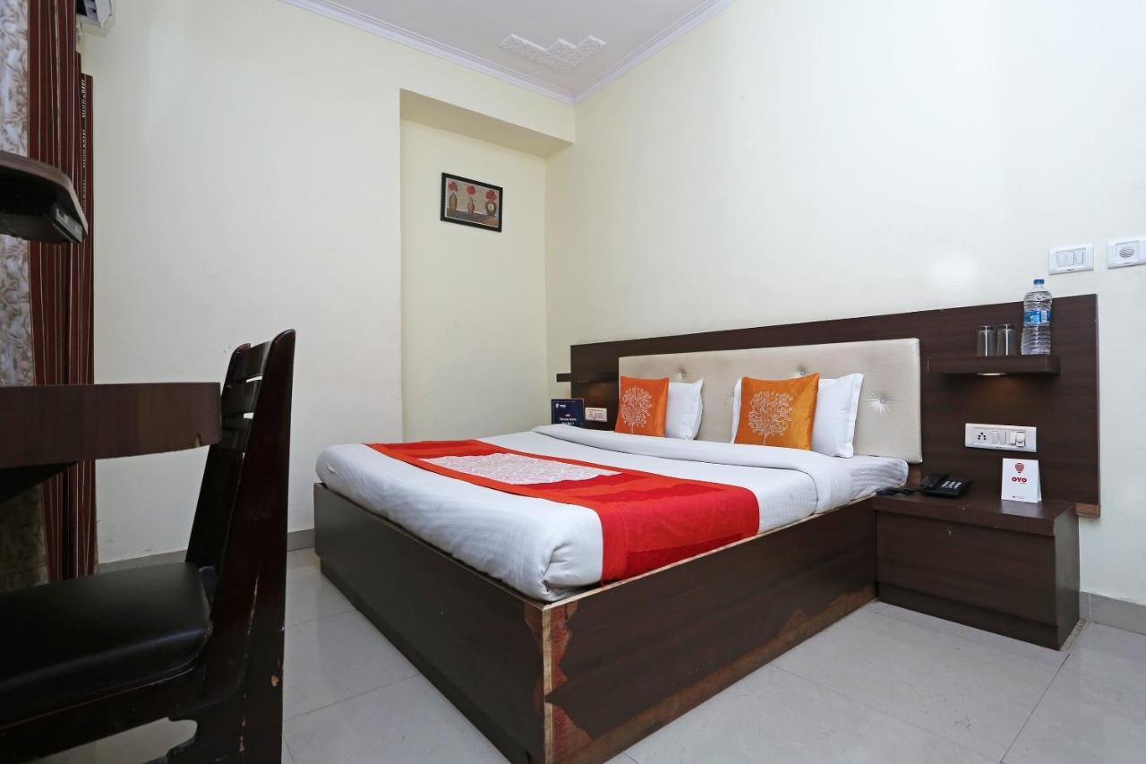 Oyo 5424 Pushpanjali Residency Hotel Дехрадун Екстериор снимка