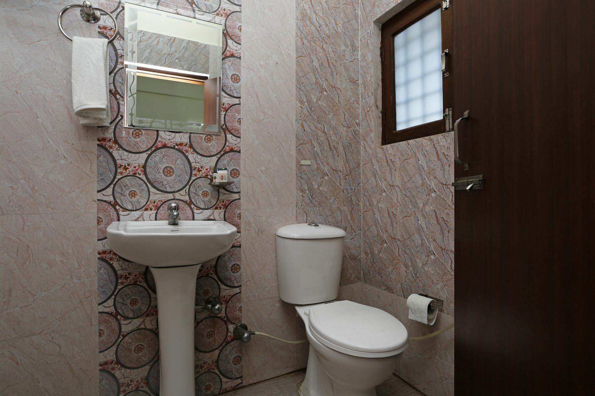 Oyo 5424 Pushpanjali Residency Hotel Дехрадун Екстериор снимка